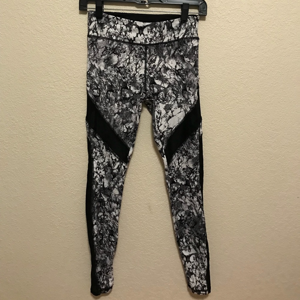 MARBLE // mesh leggings